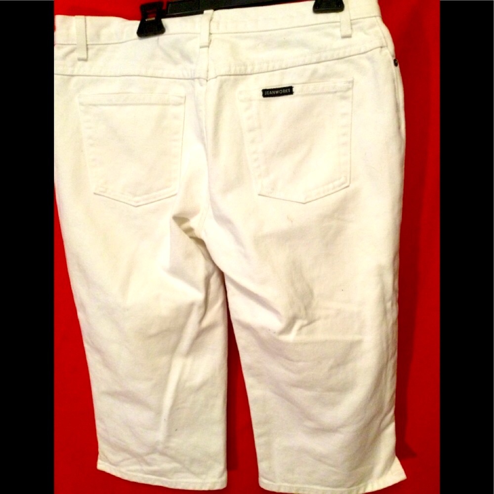 💥NWOT💥VINTAGE 80’S WHITE DENIM JEAN CAPRI